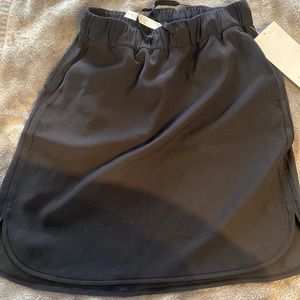 Black lululemon skirt with tags